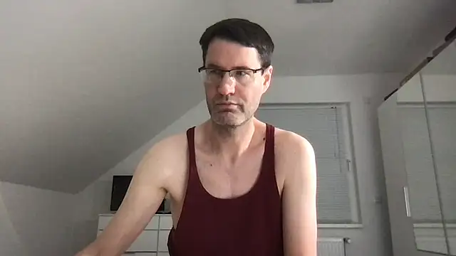 Snapshot of zxzx_cam1 chatting on 01-10-25, 11:08 zxzx cam1 online show from 01-10-25, 11:08