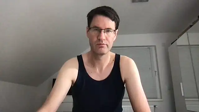 Snapshot of zxzx_cam1 chatting on 01-30-25, 11:24 zxzx cam1 online show from 01-30-25, 11:24