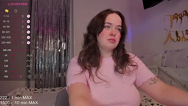 HANNA MONTANAS online show from 12-04-25, 04:59