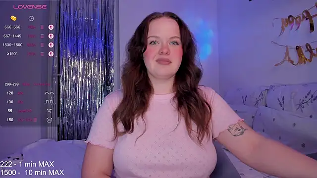 Snapshot of HANNA_MONTANAS chatting on 02-07-26, 06:11 HANNA MONTANAS online show from 02-07-26, 06:11