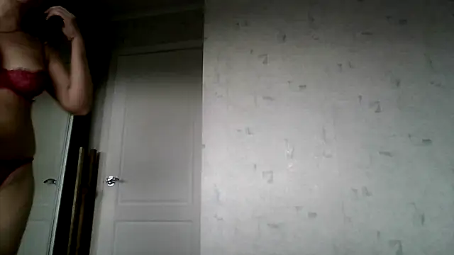 AngelinaLove28 online show from 05-18-26, 08:20