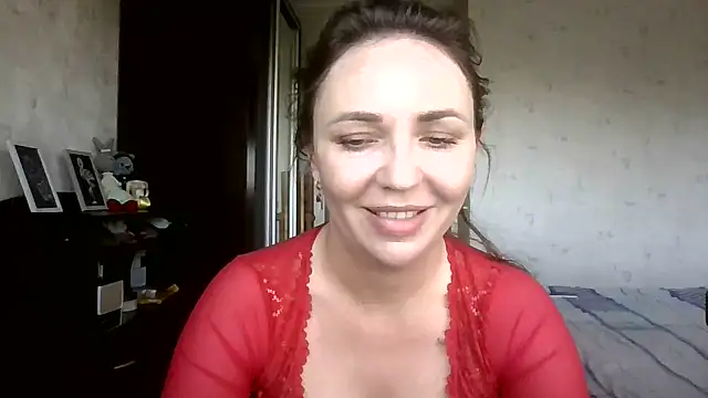 Snapshot of AngelinaLove28 chatting on 06-16-26, 07:00 AngelinaLove28 online show from 06-16-26, 07:00