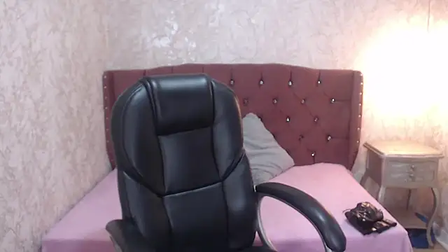 charlottemoonxz online show from 01-09-25, 03:44