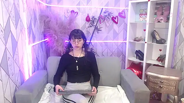 charlottemoonxz online show from 10-15-25, 07:58