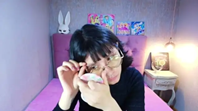 Snapshot of charlottemoonxz chatting on 06-24-26, 05:45 charlottemoonxz online show from 06-24-26, 05:45