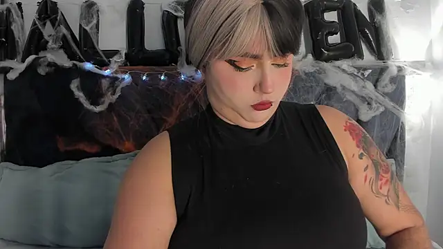 Karmilla Rosse online show from 10-14-25, 10:27