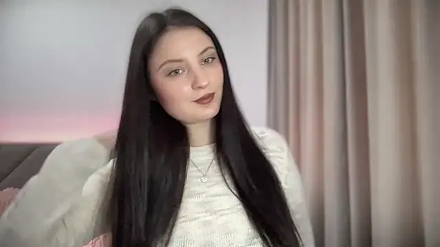 Snapshot of LocaAlis chatting on 03-08-25, 02:19 LocaAlis online show from 03-08-25, 02:19