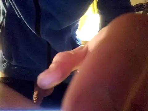 Snapshot of 0815lukas2024 chatting on 12-23-24, 02:35 0815lukas2024 online show from 12-23-24, 02:35