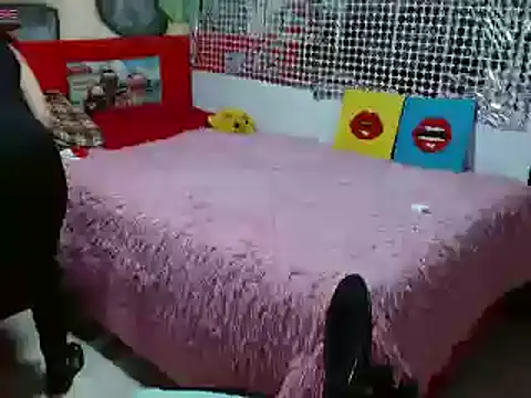 Snapshot of CaroMasha chatting on 01-08-25, 02:25 CaroMasha online show from 01-08-25, 02:25