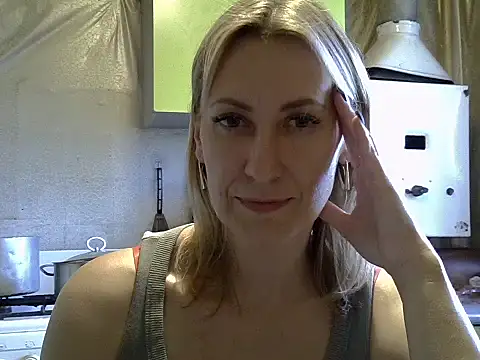 Snapshot of AshleyXHoney chatting on 09-23-25, 11:46 AshleyXHoney online show from 09-23-25, 11:46