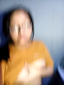 Snapshot of ladygmusic chatting on 09-25-25, 11:14 ladygmusic online show from 09-25-25, 11:14