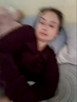 MilfyMrsRobinson online show from 02-17-25, 10:36