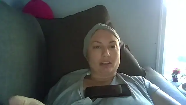 MilfyMrsRobinson online show from 06-24-26, 07:24