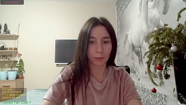 Snapshot of Wowpornoo chatting on 12-31-24, 04:46 Wowpornoo online show from 12-31-24, 04:46