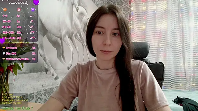 Snapshot of Wowpornoo chatting on 02-16-25, 02:00 Wowpornoo online show from 02-16-25, 02:00