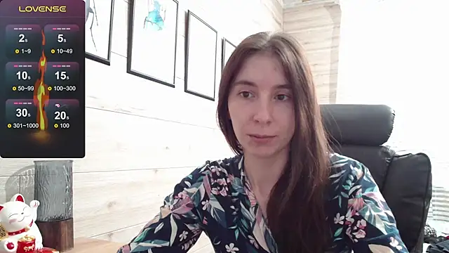 Snapshot of Wowpornoo chatting on 09-20-25, 08:26 Wowpornoo online show from 09-20-25, 08:26