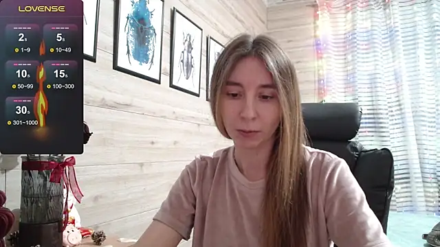 Snapshot of Wowpornoo chatting on 12-16-25, 01:27 Wowpornoo online show from 12-16-25, 01:27