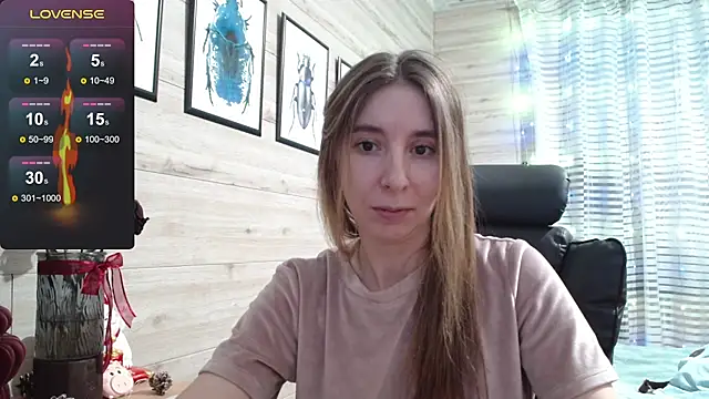 Snapshot of Wowpornoo chatting on 12-18-25, 12:00 Wowpornoo online show from 12-18-25, 12:00