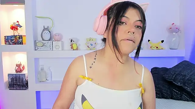 Snapshot of Ahri_Elderwood chatting on 12-27-24, 03:31 Ahri Elderwood online show from 12-27-24, 03:31