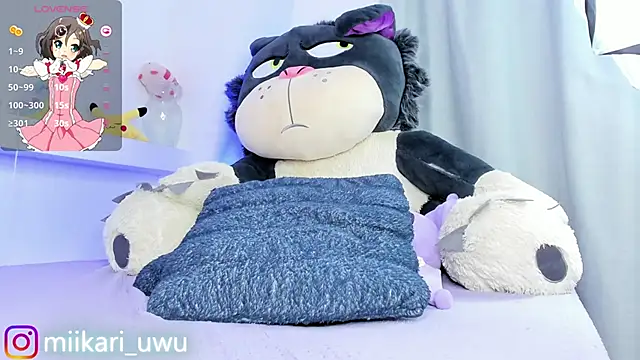 Snapshot of Ahri_Elderwood chatting on 02-04-25, 07:18 Ahri Elderwood online show from 02-04-25, 07:18