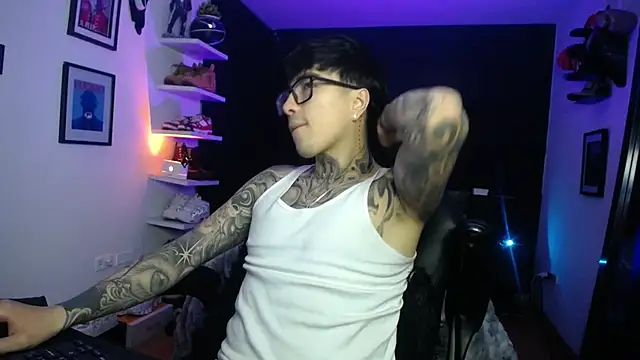 Snapshot of jung_dragon chatting on 11-16-25, 03:34 jung dragon online show from 11-16-25, 03:34