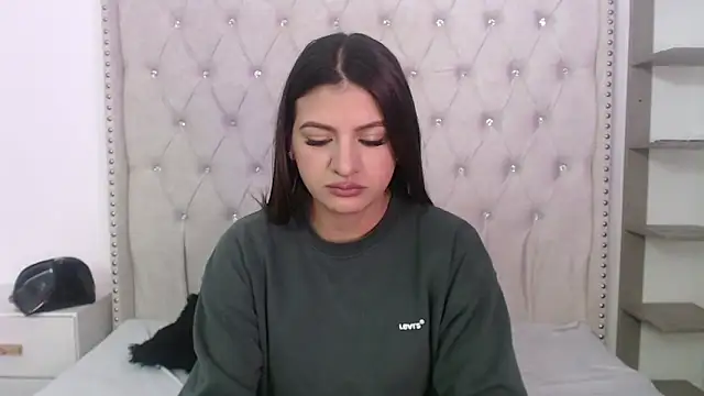 Abril Squirt online show from 12-22-25, 04:31