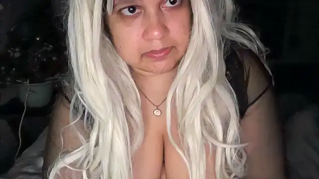 MelanieFawker online show from 09-20-25, 12:06