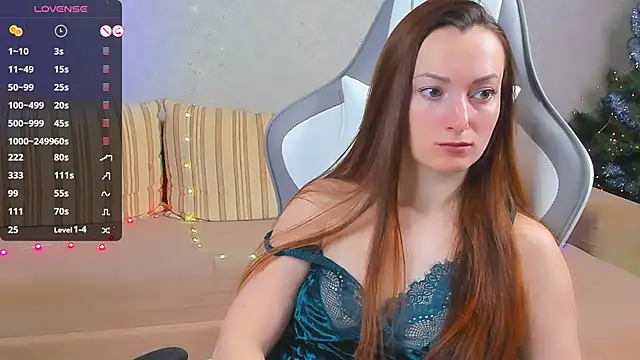 Snapshot of FlamyGold chatting on 12-21-24, 11:24 FlamyGold online show from 12-21-24, 11:24