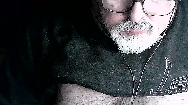 Snapshot of cashot58 chatting on 06-23-26, 10:57 cashot58 online show from 06-23-26, 10:57