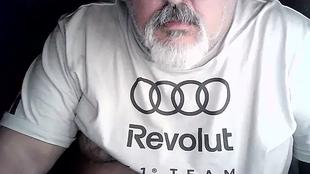 Snapshot of cashot58 chatting on 06-29-26, 01:44 cashot58 online show from 06-29-26, 01:44