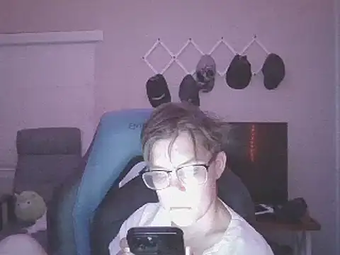 KaliSnow199623 online show from 01-10-25, 06:09