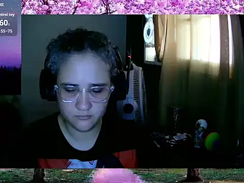 lolalicious 758 online show from 09-18-25, 01:46