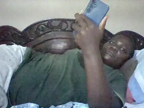 missarpie online show from 10-18-25, 05:14