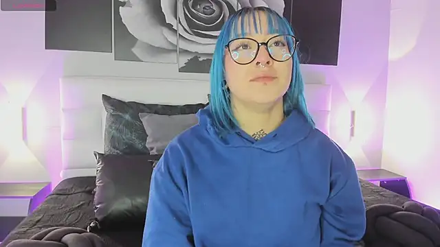 sofi bakerr online show from 11-29-25, 11:35