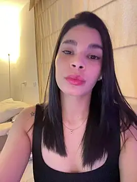 Snapshot of DaryRos chatting on 06-25-26, 10:25 DaryRos online show from 06-25-26, 10:25