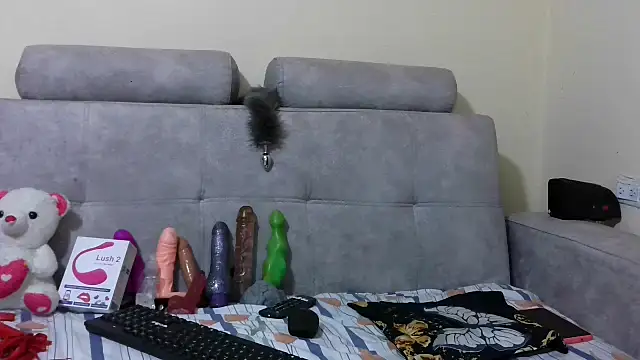 Snapshot of PenelopeHot_91 chatting on 03-19-25, 07:17 PenelopeHot 91 online show from 03-19-25, 07:17