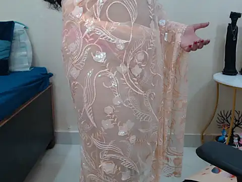 Inviting Aanya online show from 01-24-25, 05:10