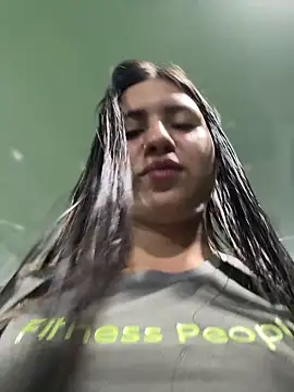 VAL PRINCESS online show from 12-18-24, 12:10