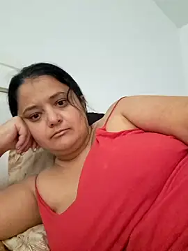 sarahhh1987 online show from 11-18-25, 06:18