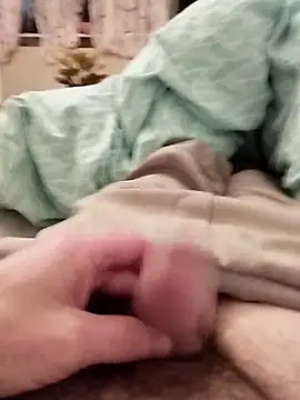 Snapshot of Singlepennis chatting on 03-18-25, 07:20 Singlepennis online show from 03-18-25, 07:20