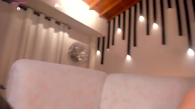 AliceHarper  online show from 02-06-25, 09:32