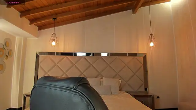 AliceHarper  online show from 02-18-25, 04:04