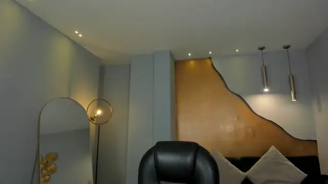 AliceHarper  online show from 10-17-25, 06:32