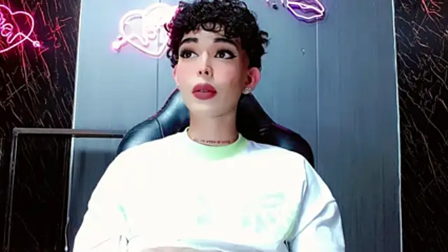 Snapshot of Marian_LV chatting on 11-23-25, 11:26 Marian LV online show from 11-23-25, 11:26