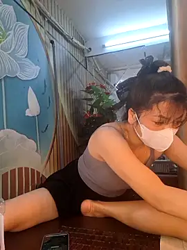 Snapshot of Dawn_hope chatting on 12-15-25, 04:50 Dawn hope online show from 12-15-25, 04:50