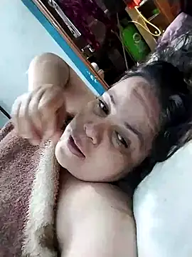 lunanataly online show from 11-30-25, 01:20