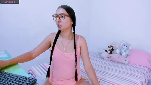 Alyson0001 online show from 10-01-25, 07:09