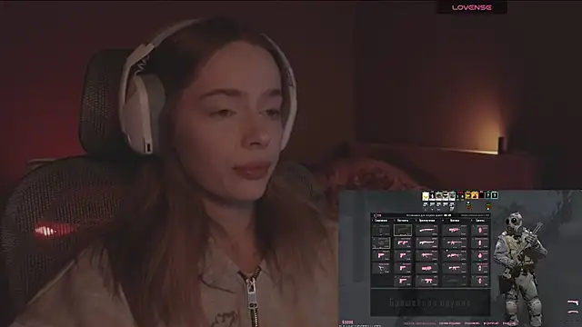 Snapshot of _MayShy_ chatting on 10-08-25, 02:36 MayShy online show from 10-08-25, 02:36