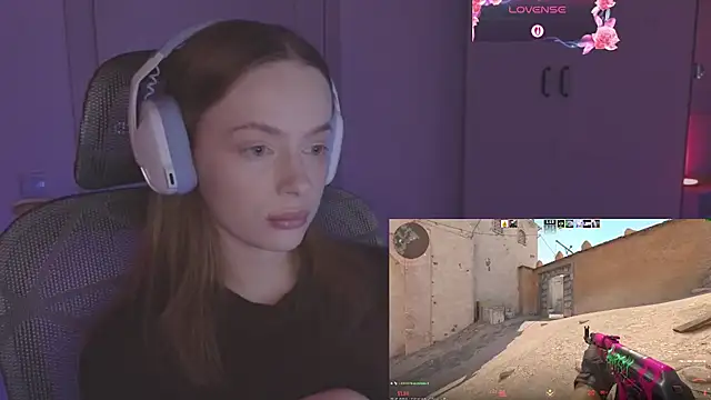 Snapshot of _MayShy_ chatting on 10-30-25, 07:10 MayShy online show from 10-30-25, 07:10