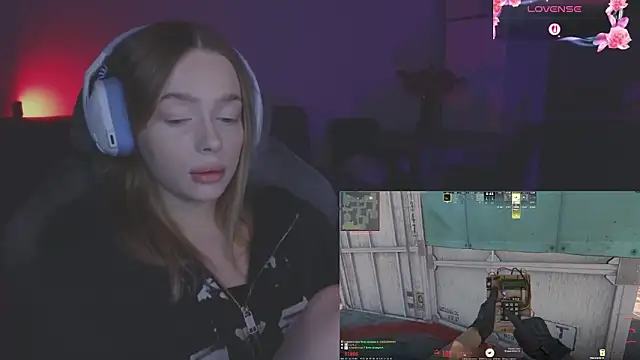 Snapshot of _MayShy_ chatting on 12-04-25, 08:12 MayShy online show from 12-04-25, 08:12